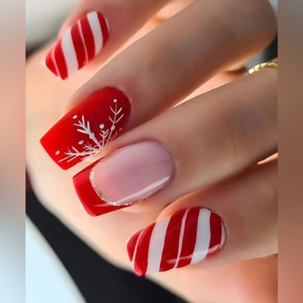 💅🏻Host Pick💅🏻 Winter / Holiday Press On Nails - Picture 1 of 2